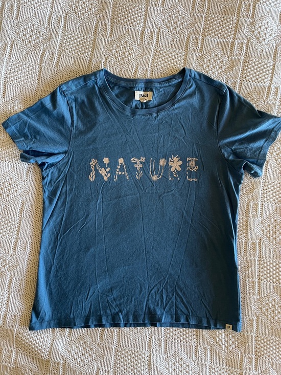 Pact Tops - PACT Organic "NATURE" Graphic Crewneck Short Sleeve Tee in Light Blue Sz M